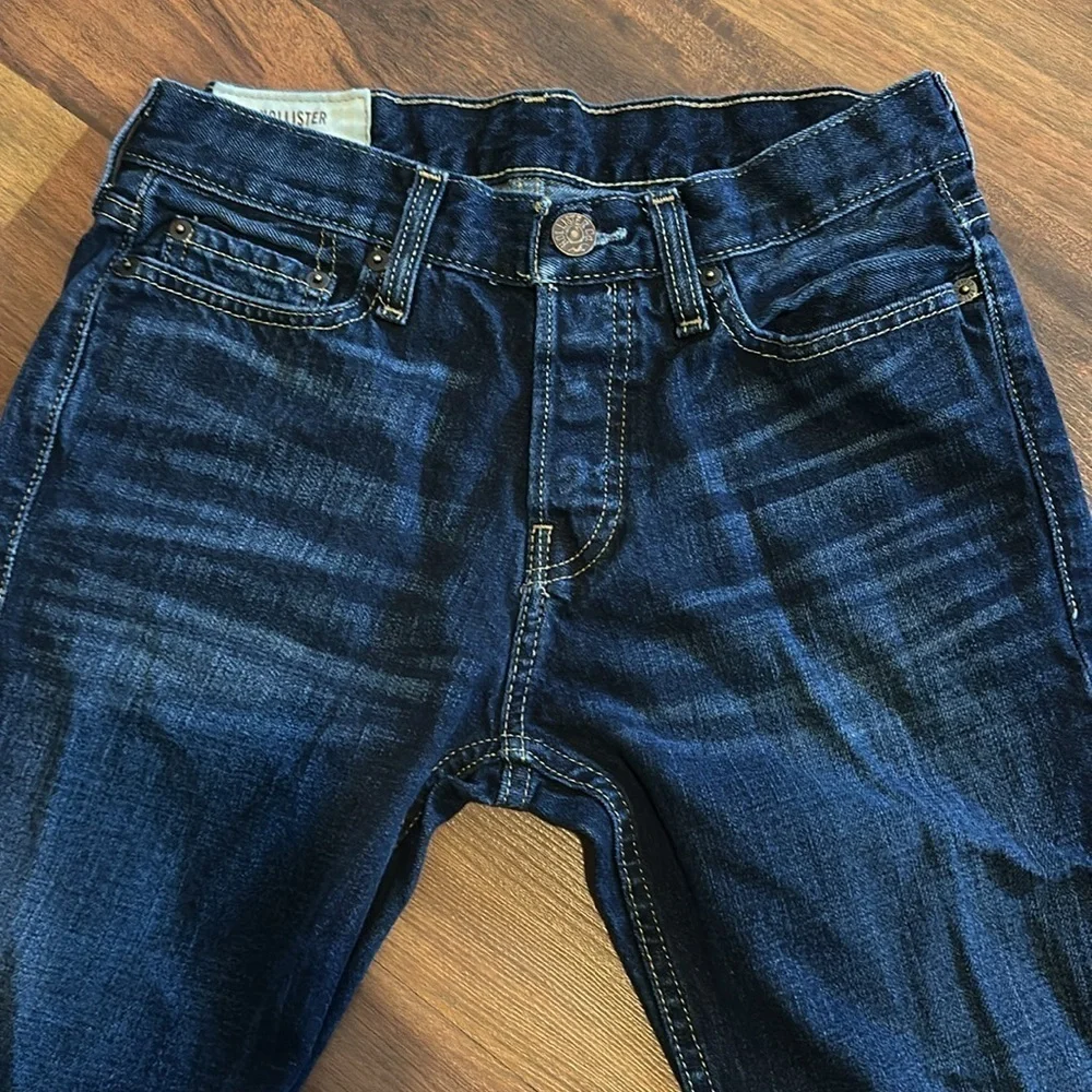 Hollister 26x28 Dark Wash Blue Jeans- Boot Cut